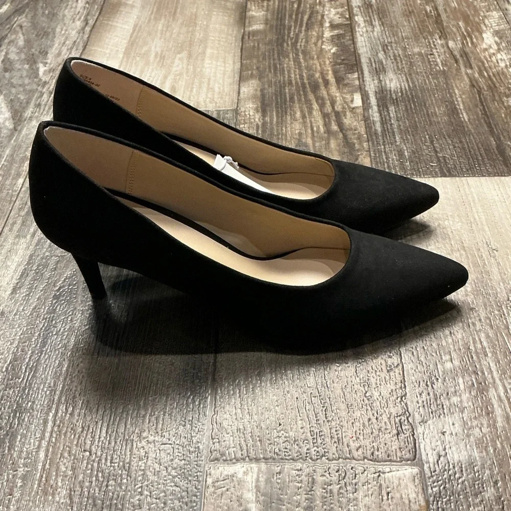 GAP Classic Faux Suede Black Pointed-Toe Women's Pump Size 8